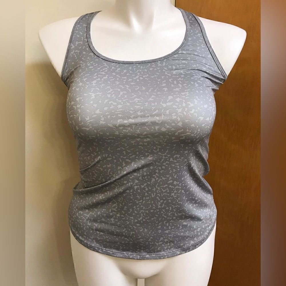 🔮 UNDER ARMOUR | Grey Workout Tank Size Small